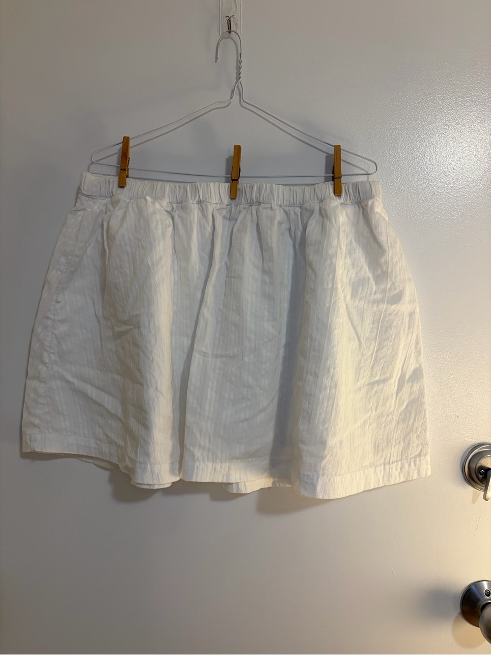 American Eagle Outfitters High-Waisted Mini Skirt